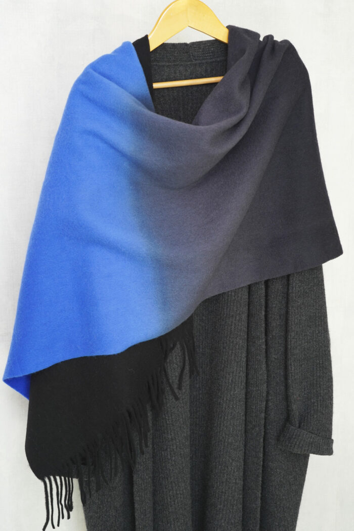 wool gradient shawl - Image 7